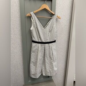 White House Black Market Black and White V-Neck Mini Dress